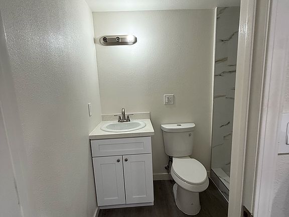 5th image of 10694 Walnut St #1