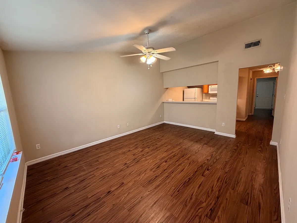Building Photo - 2525 Hartsfield Rd #5