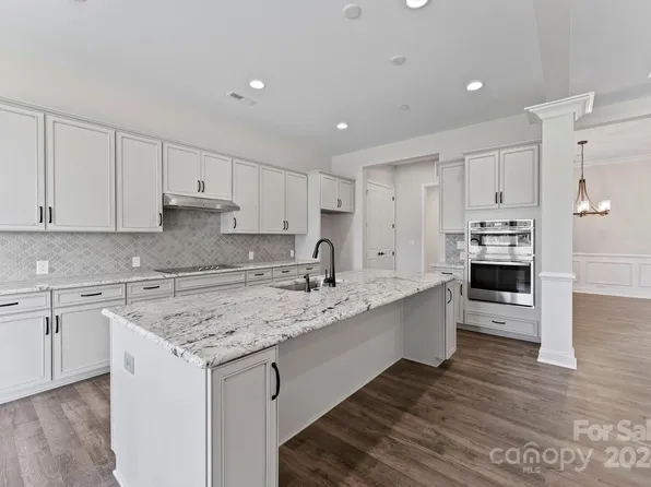 5711 Allburn Pkwy, Concord, NC 28075