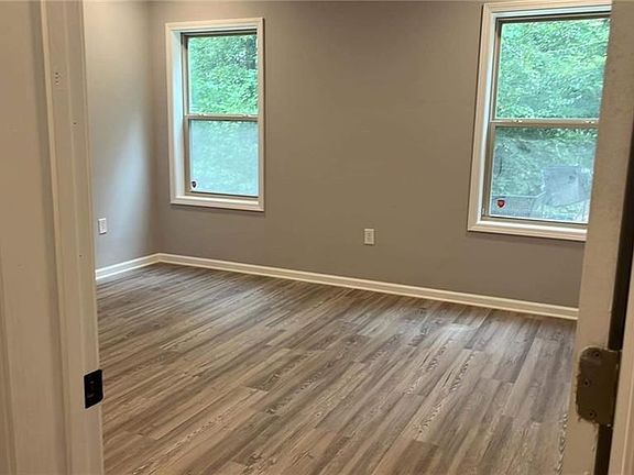2nd image of 422 Annabee Ct
