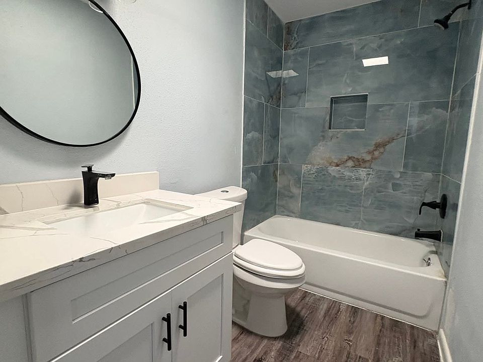 1st image of 928 Postoffice St #11
