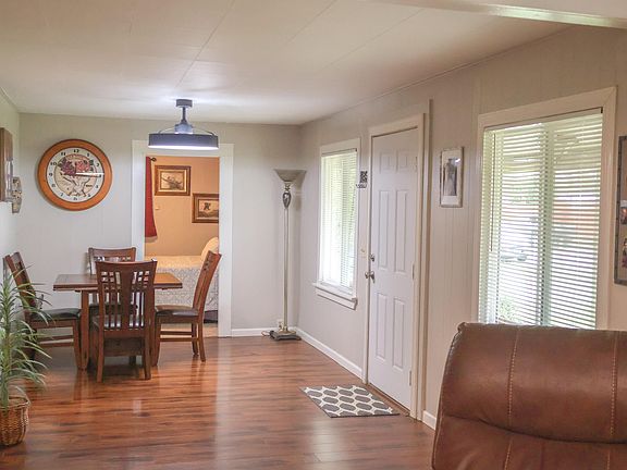 5th image of 1002 Sunset Ave