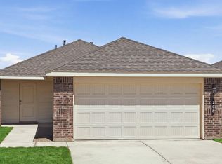 208 16th St, Wolfforth, TX 79382