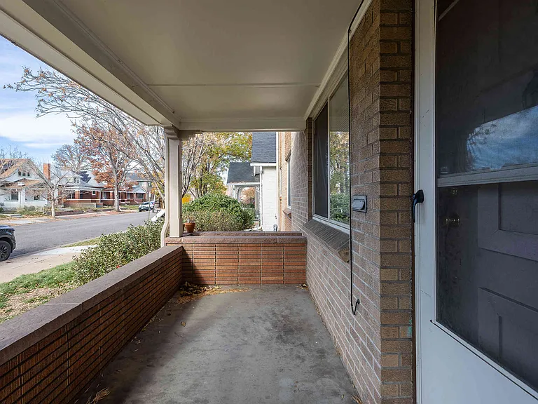 The Bethana Apartments — Photo 26