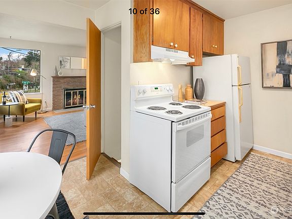 5th image of 2220 Thorndyke Ave W