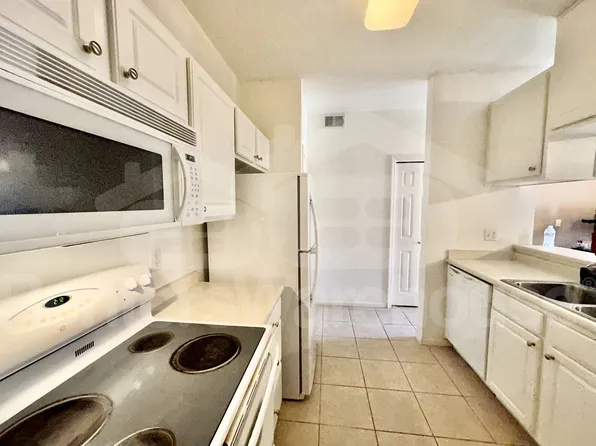6255 Beechtree Dr Unit 5102, West Des Moines, IA 50266