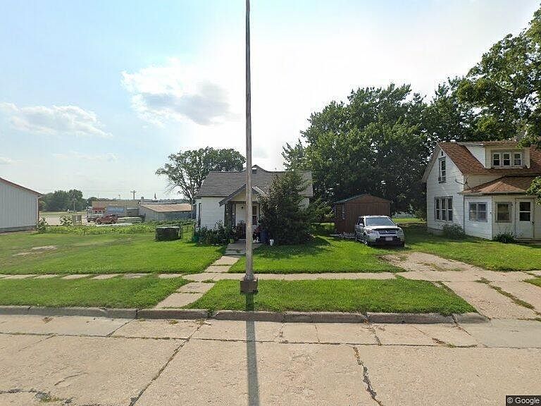 1st image of 108 N Elm St