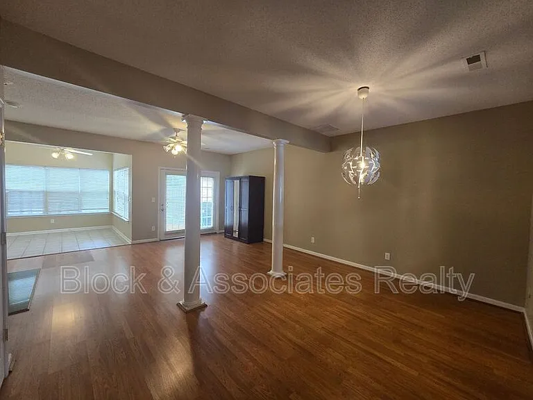 210 Brittany Way — Photo 9