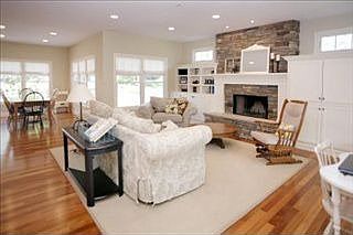 4th image of 6197 Sunshine Ave