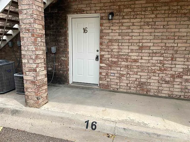 511 Shiloh Dr #16