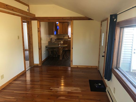 3rd image of 202 E 3rd St