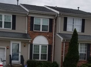 127 Grantham Dr, Somerset, NJ 08873
