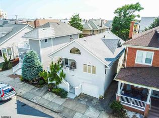 18 S Troy Ave, Ventnor, NJ 08406