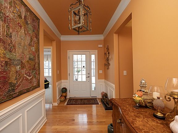 5th image of 314 Dowington Ln