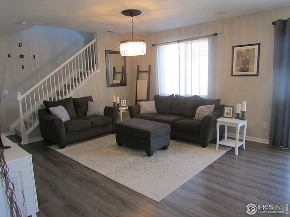 4th image of 377 Chipman Dr
