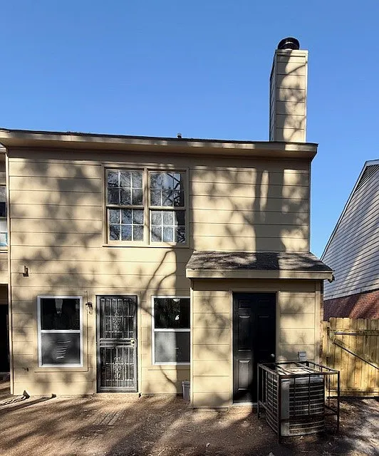 Building Photo - 5577 Crepe Myrtle Dr