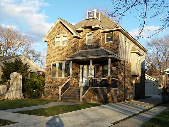2nd image of 9743 S Trumbull Ave