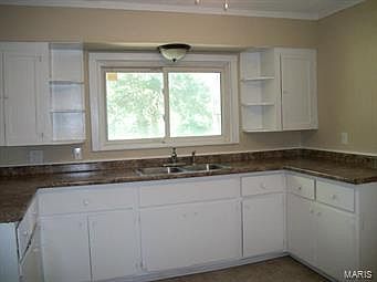 2nd image of 28 Murrill Ct