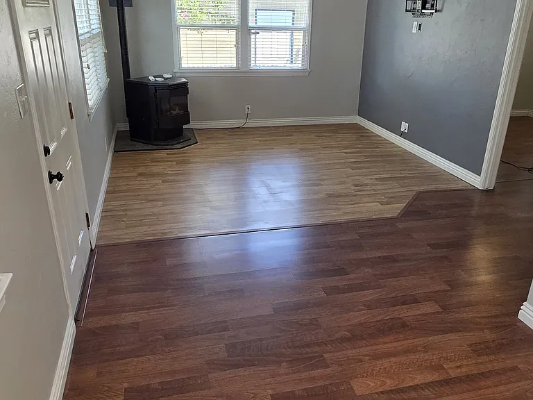 2516 Charleston Dr — Photo 1