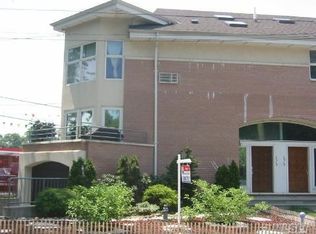 7016 Trotting Course Ln, Rego Park, NY 11374