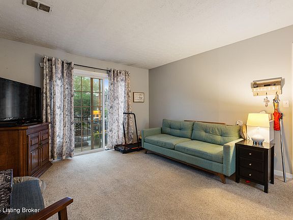 4th image of 304 Chanel Ct APT 4