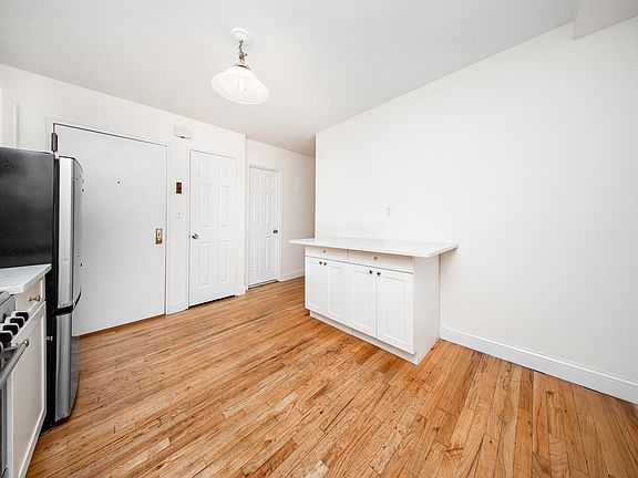 2nd image of 26-30 29th St #1