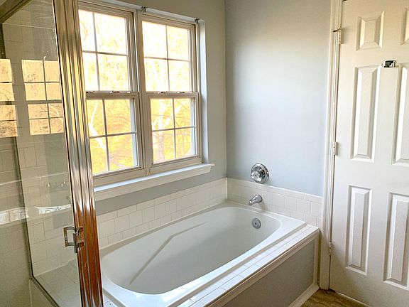 Master Bath w/ Separate Shower and Double Vanity Sinks