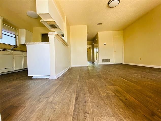 1st image of 300 Kings Way Dr APT C