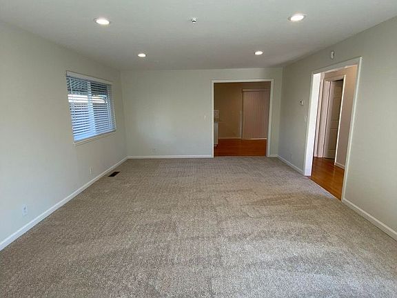 3rd image of 421 Clinton St