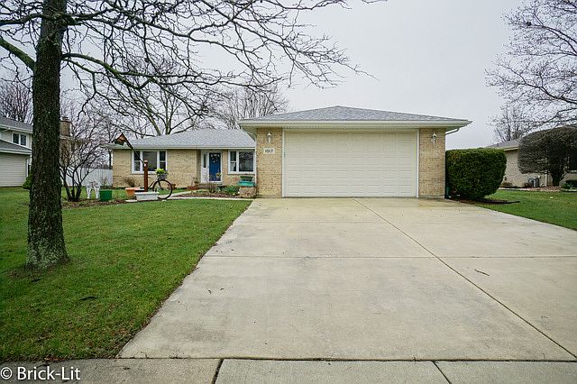 1st image of 1017 Somerset Acres
