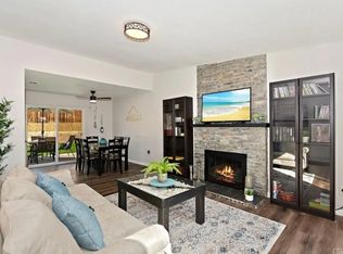 908 Joni Ln, Redlands, CA 92374