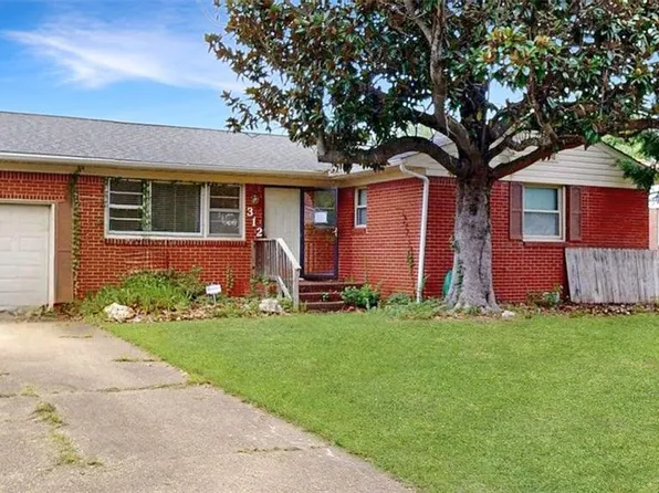 312 Tatemstown Rd, Chesapeake, VA 23325