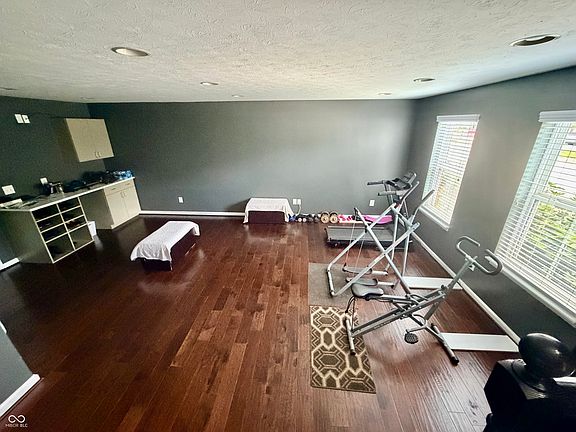 2nd image of 6361 Central Blvd