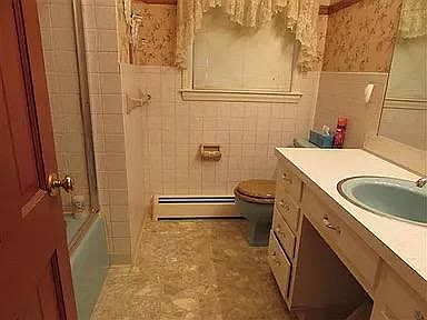 5th image of 106 Clearwater Dr