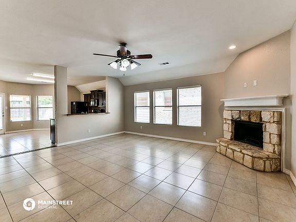 3rd image of 616 Tradewind Dr