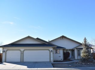 119 N Pointe Cir, Dayton, NV 89403