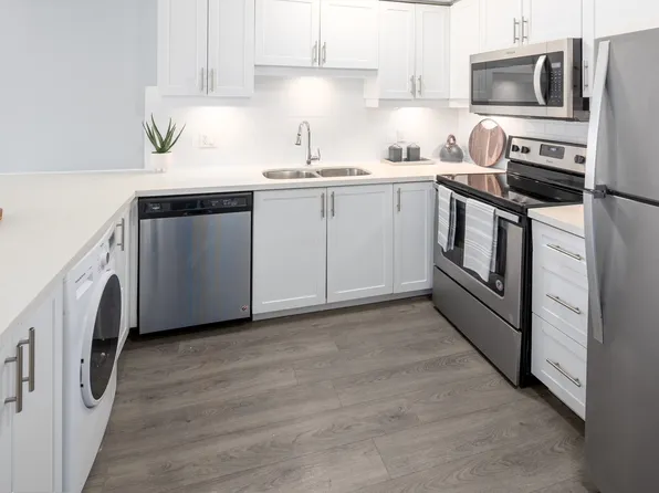 16 Summit Avenue, 16 Summit Ave, Hamilton, ON L8V 2R8