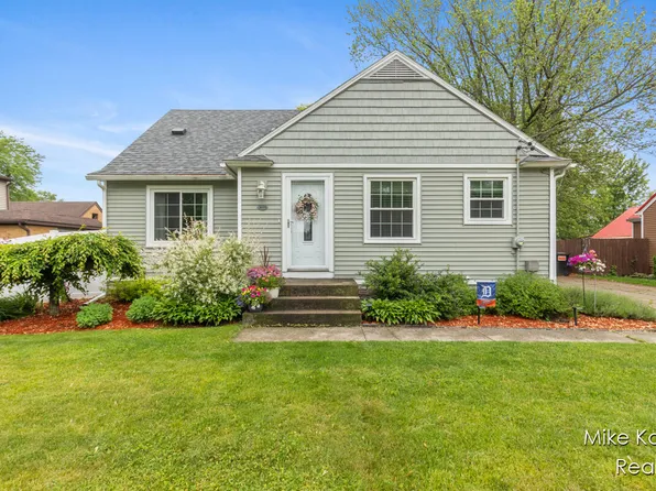 3674 Barker St, Hudsonville, MI 49426