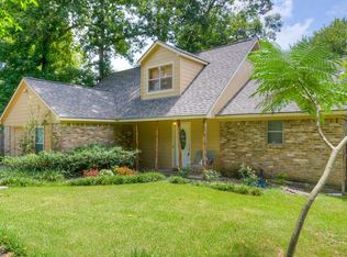 243 Point Clear Dr, Conroe, TX 77304