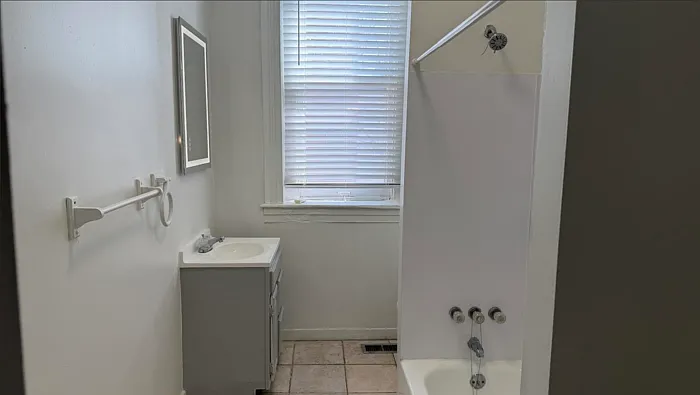 1900 Madison Ave #1 — Photo 5