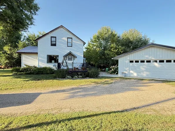 905 210th Ave SW, Appleton, MN 56208