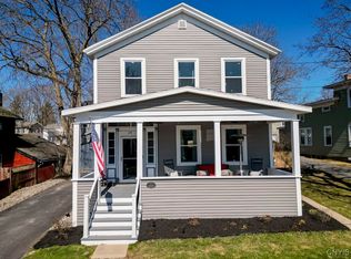 24 Charlotte St, Baldwinsville, NY 13027