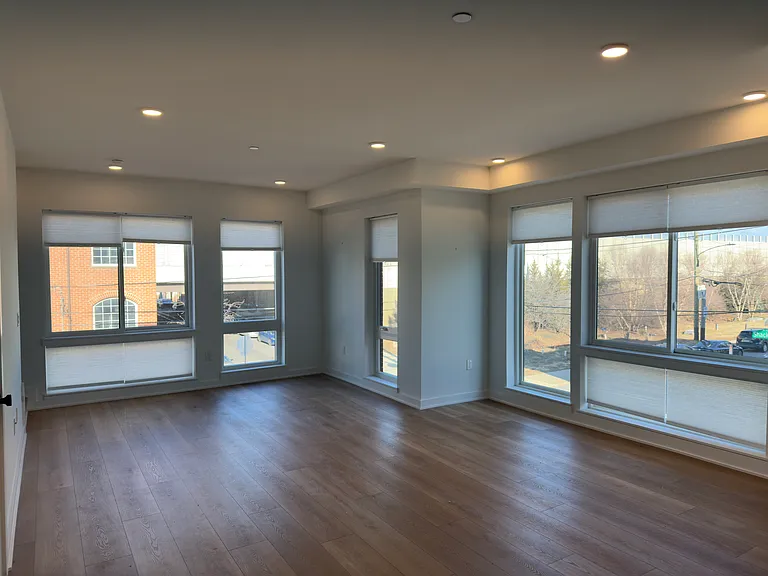 164 Richmond St #2B — Photo 16