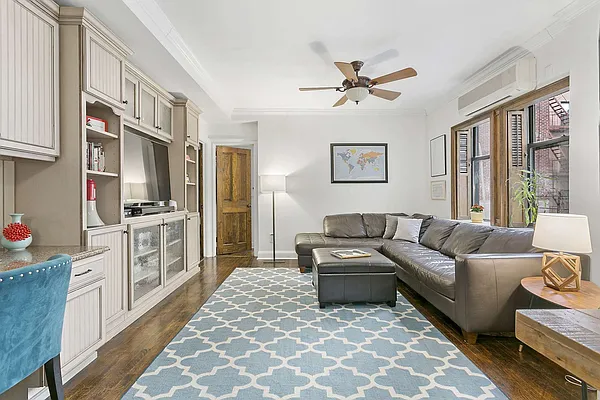 Sold by Compass | media 2