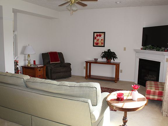 4th image of 7427 Pipestone Dr