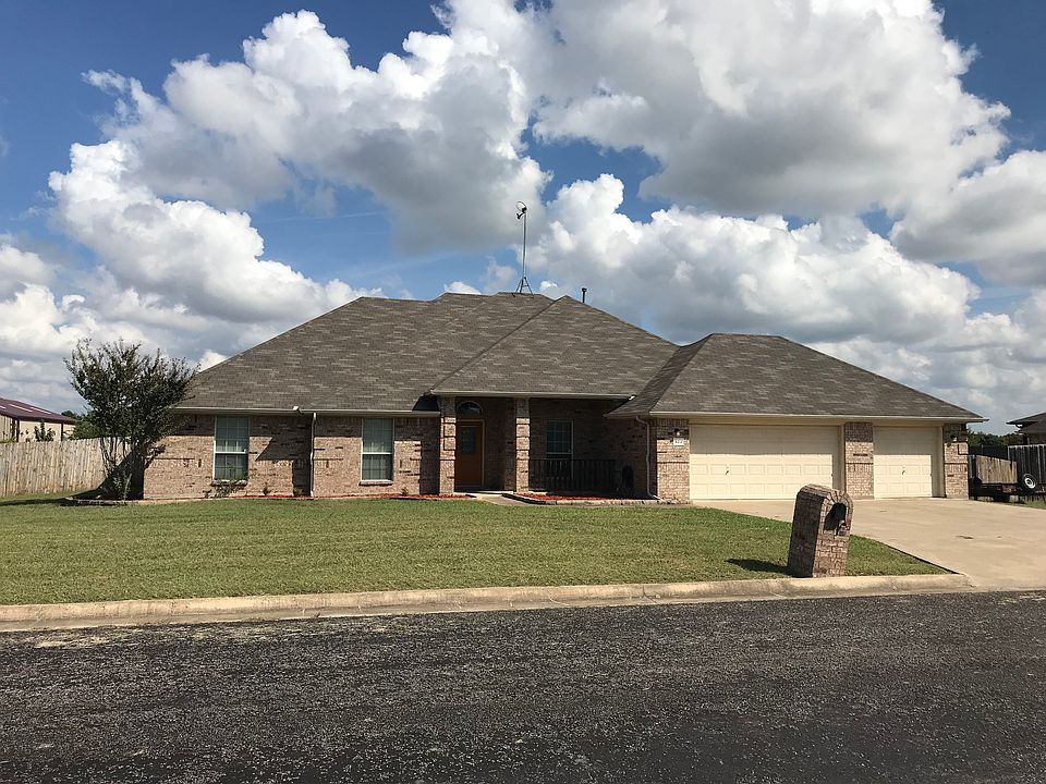 1st image of 922 Corn Silk Dr