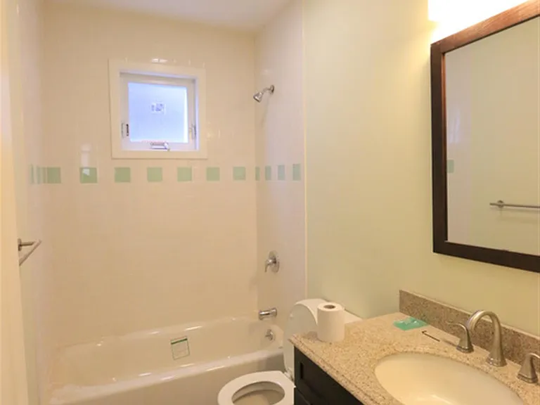 25 Lewis St #1 — Photo 10