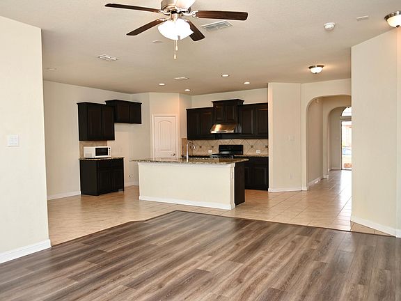 3rd image of 1132 Genola Dr