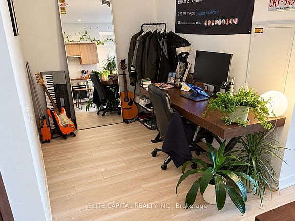 3rd image of 19 Bathurst St #3607