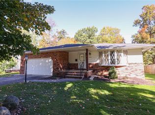 5965 Ridgebury Blvd, Highland Heights, OH 44143